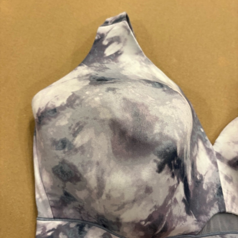 Cacique Lightly Lined No Wire Bra Black White Grey Tie Dye Size 42DDD - Picture 4 of 9